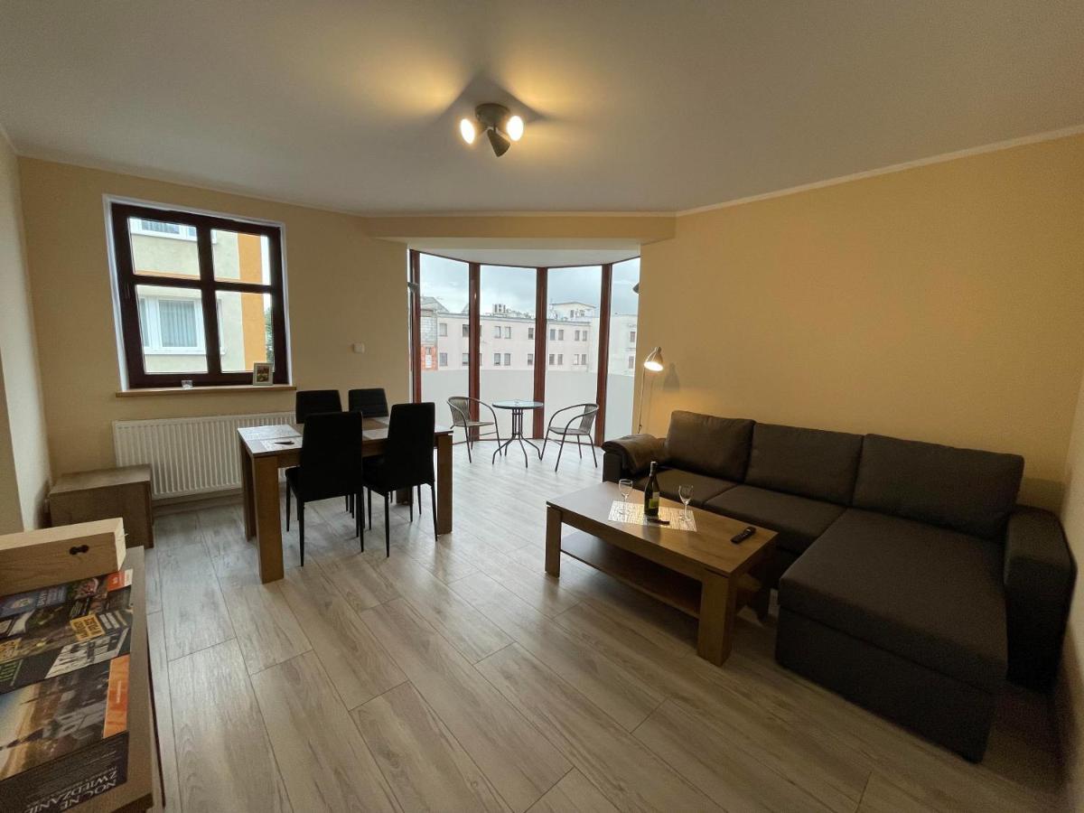 Apartamenty Alicja Dzierzoniow Exterior photo