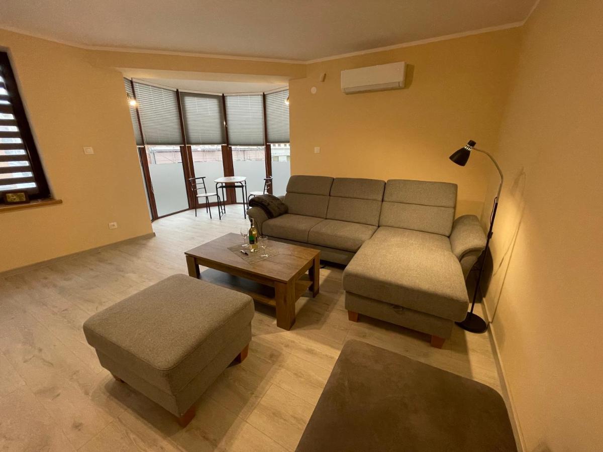 Apartamenty Alicja Dzierzoniow Exterior photo