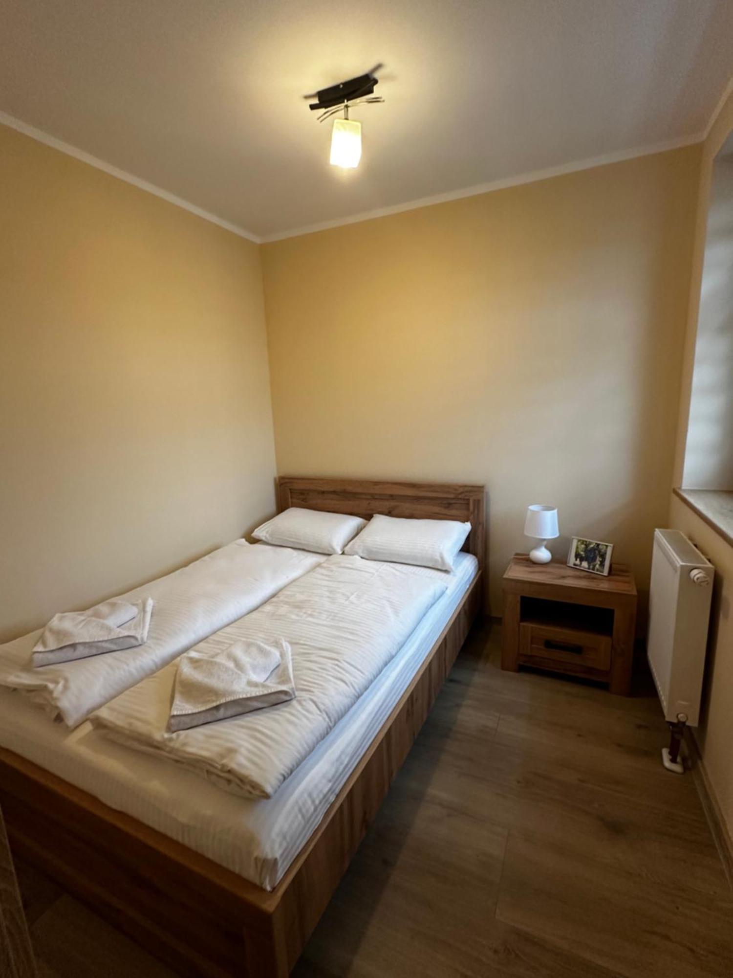 Apartamenty Alicja Dzierzoniow Exterior photo